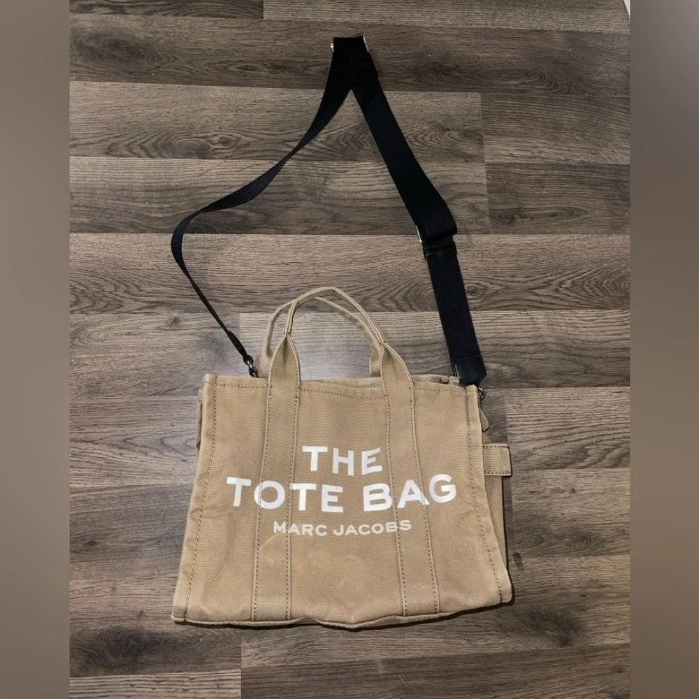 Marc Jacobs Tan and Black Tote Bag with Versatile Strap - Picture 1 of 6